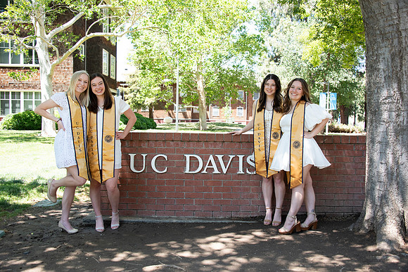 UCD_Grads_019