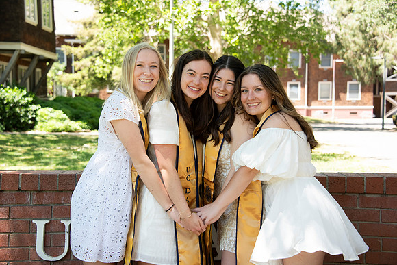 UCD_Grads_022