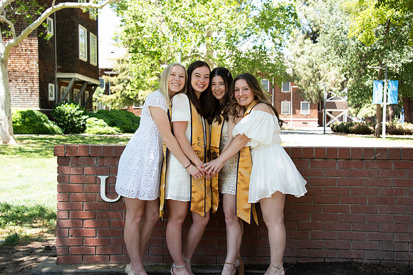 UCD_Grads_027