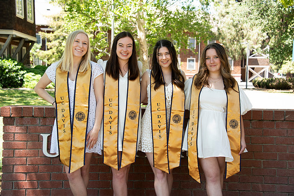 UCD_Grads_031