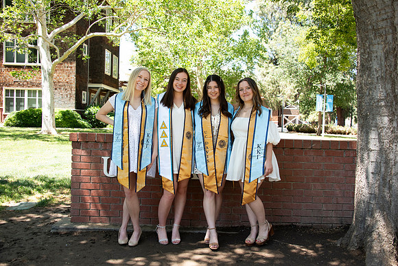 UCD_Grads_035