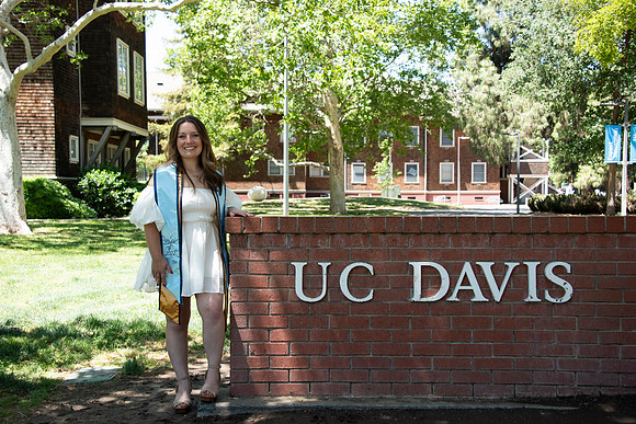 UCD_Grads_050