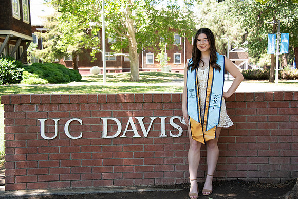 UCD_Grads_087