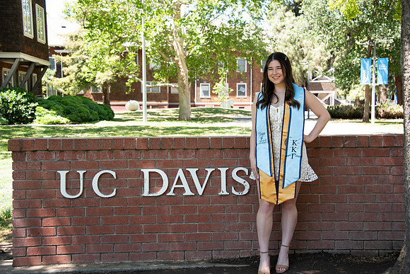 UCD_Grads_089