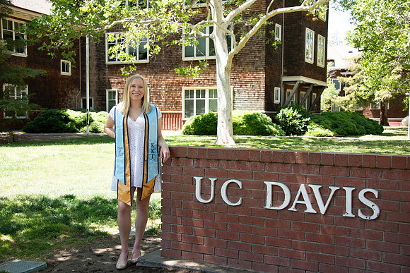 UCD_Grads_105