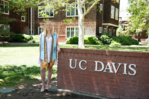 UCD_Grads_107