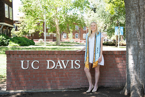 UCD_Grads_108