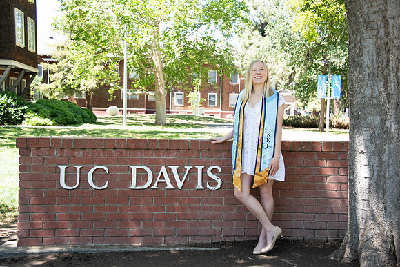 UCD_Grads_110