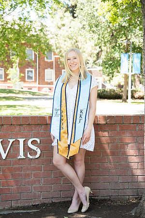UCD_Grads_120