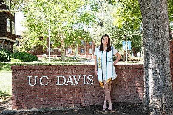 UCD_Grads_131