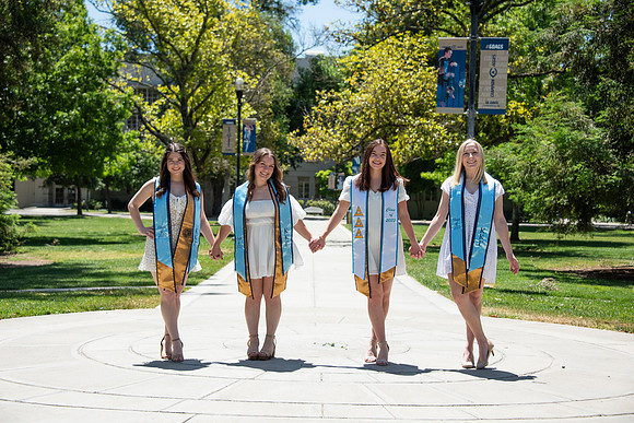 UCD_Grads_144