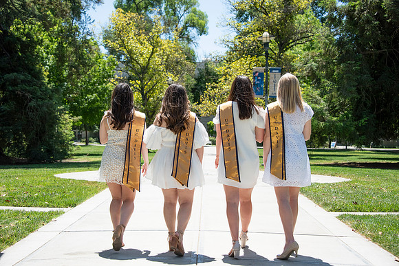 UCD_Grads_183