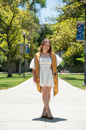 UCD_Grads_200