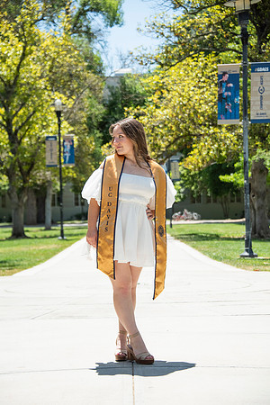 UCD_Grads_211